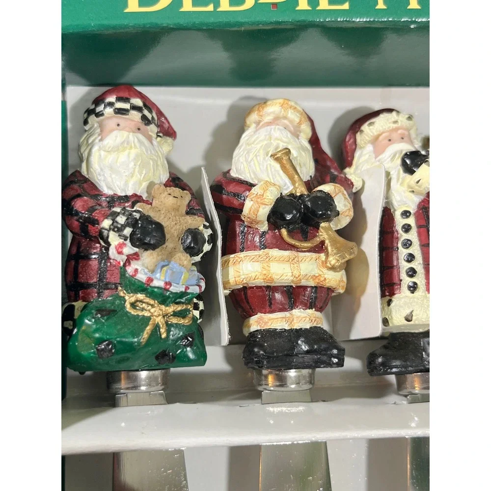 VTG Debbie Mumm 99' Magic of Santa Spreaders‎ Set of 4 Christmas Cheese Knives